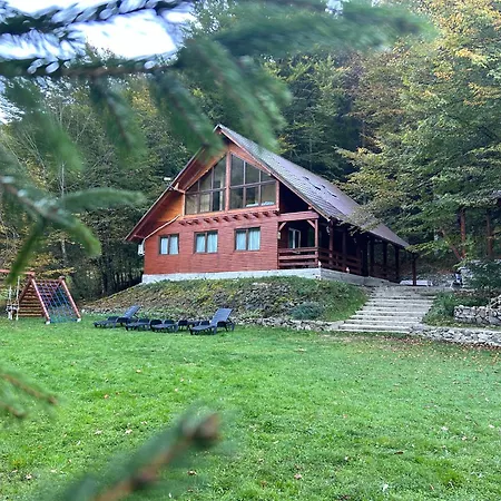 Holiday home Cabana Verde Budureasa